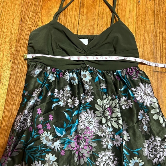 DONNA MORGAN SIZE 6 DRESS OLIVE GREEN FLORAL BOTTOM 100% SILK - Picture 4 of 10